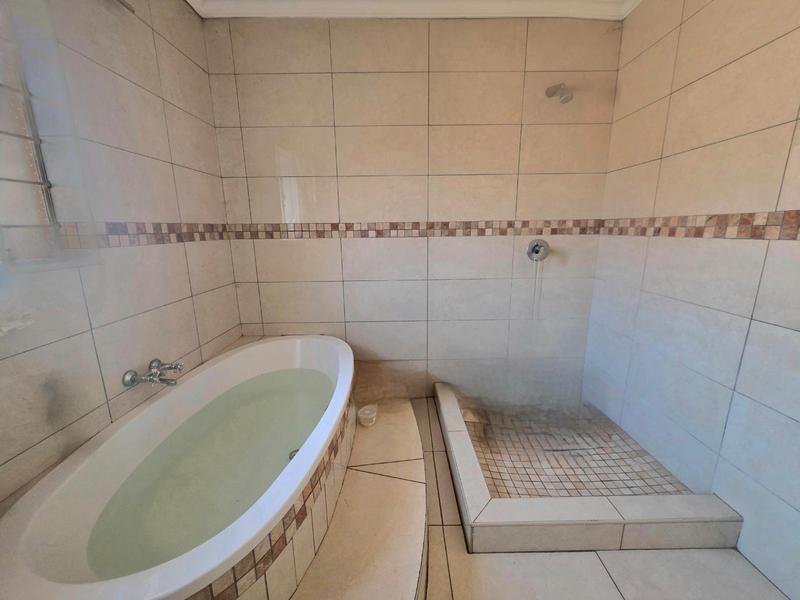 3 Bedroom Property for Sale in Dawn Park Gauteng