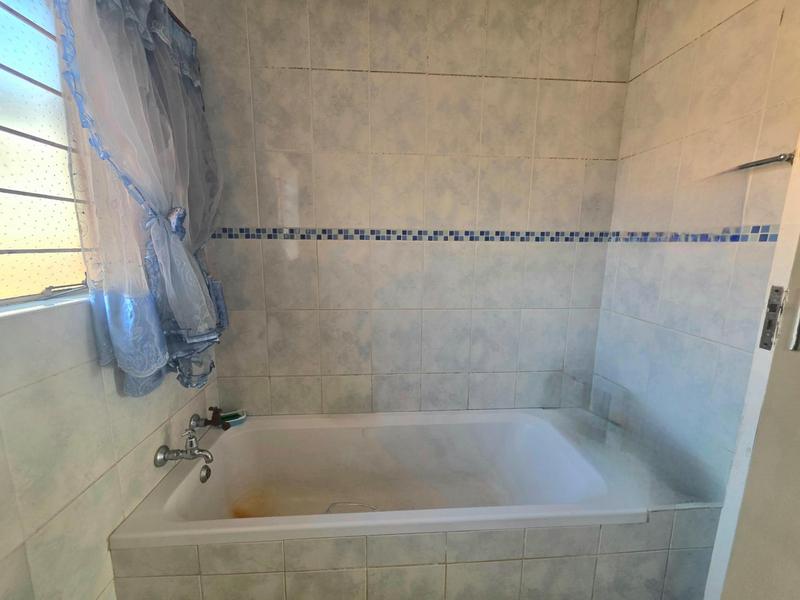 3 Bedroom Property for Sale in Dawn Park Gauteng