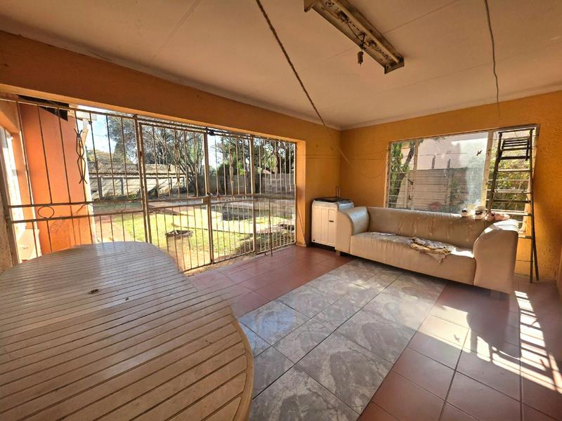 3 Bedroom Property for Sale in Dawn Park Gauteng
