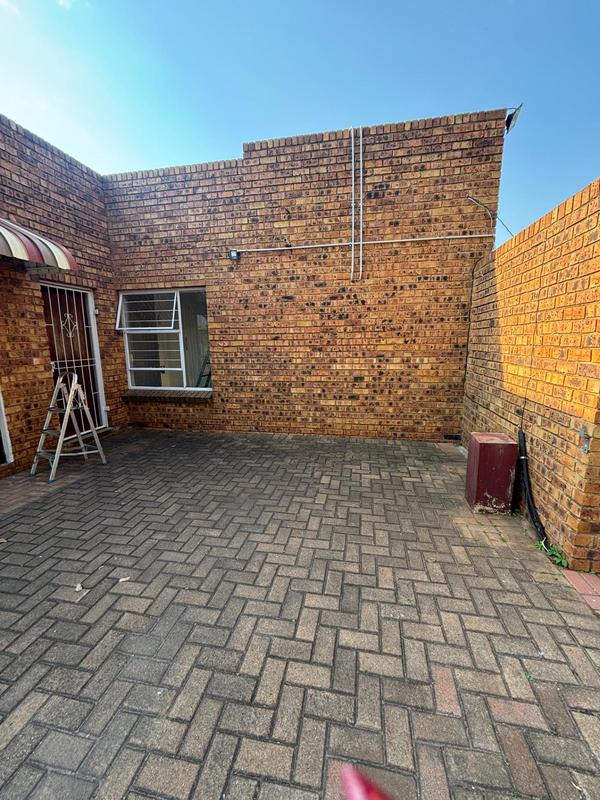 To Let 1 Bedroom Property for Rent in Rand Collieries Gauteng