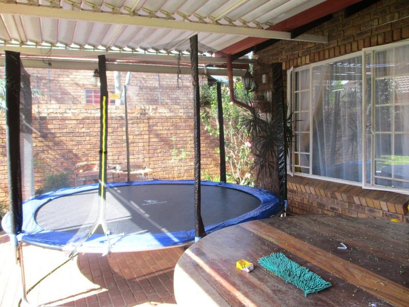 3 Bedroom Property for Sale in Annlin Gauteng