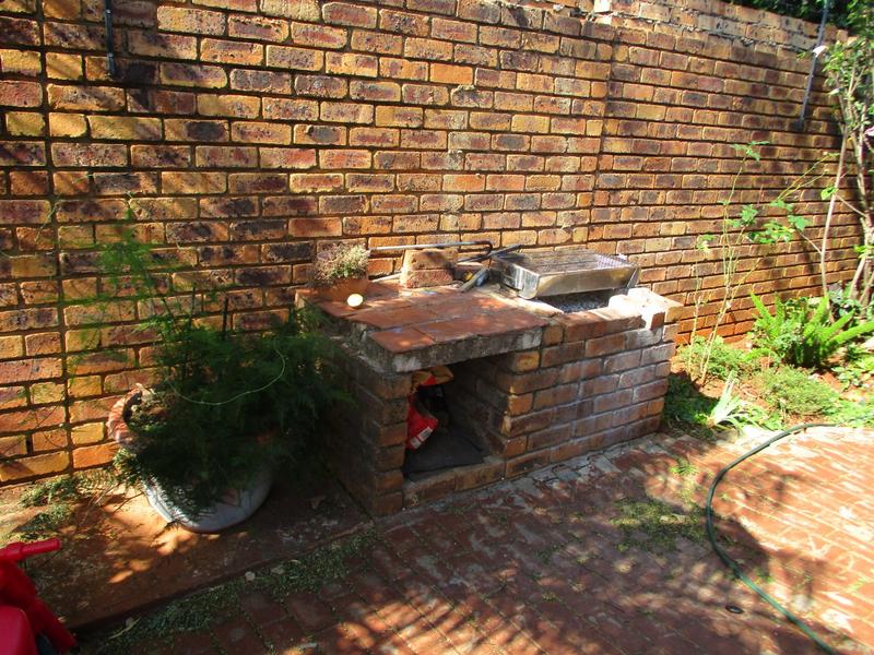 3 Bedroom Property for Sale in Annlin Gauteng