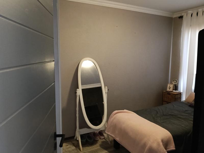 2 Bedroom Property for Sale in South Crest Gauteng