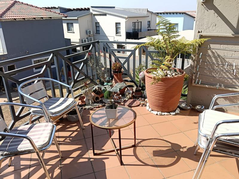 2 Bedroom Property for Sale in South Crest Gauteng