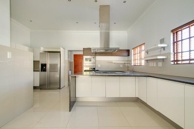 To Let 4 Bedroom Property for Rent in Bryanston Gauteng