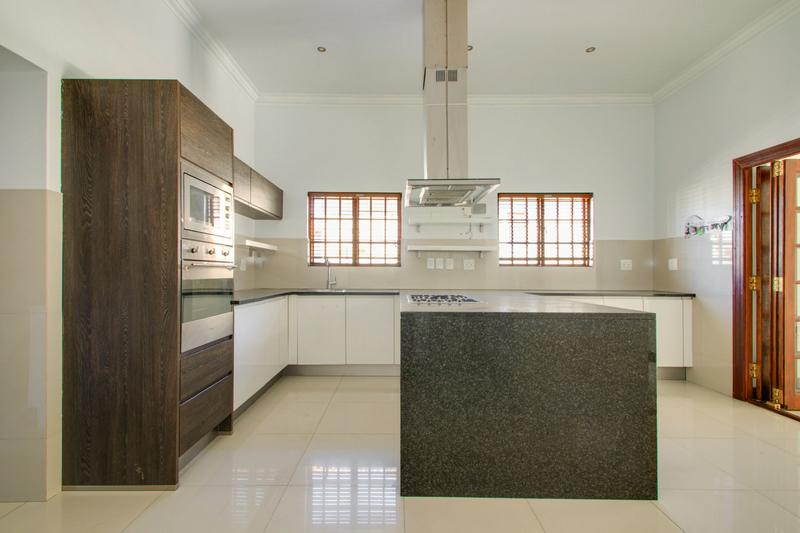 To Let 4 Bedroom Property for Rent in Bryanston Gauteng