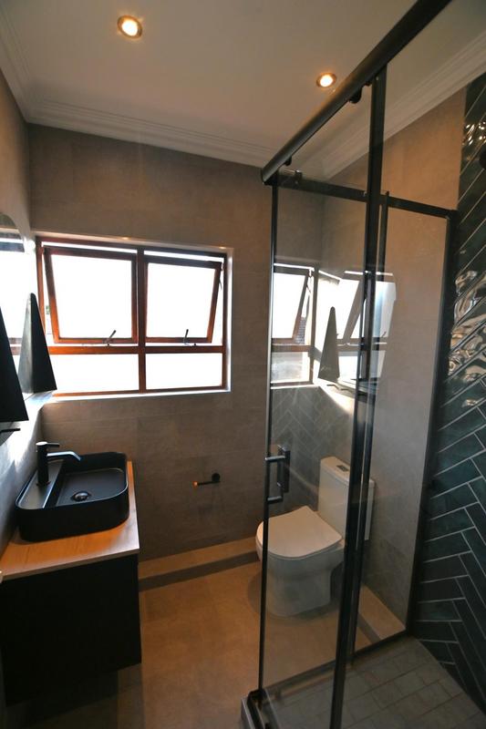 To Let 2 Bedroom Property for Rent in Bryanston Gauteng