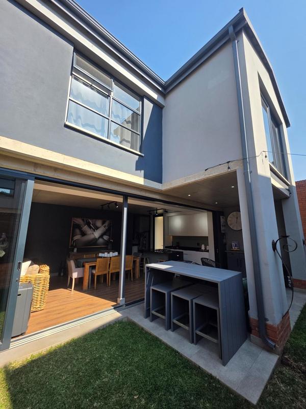 To Let 4 Bedroom Property for Rent in Lynnwood Gauteng
