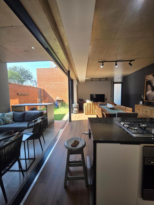 To Let 4 Bedroom Property for Rent in Lynnwood Gauteng