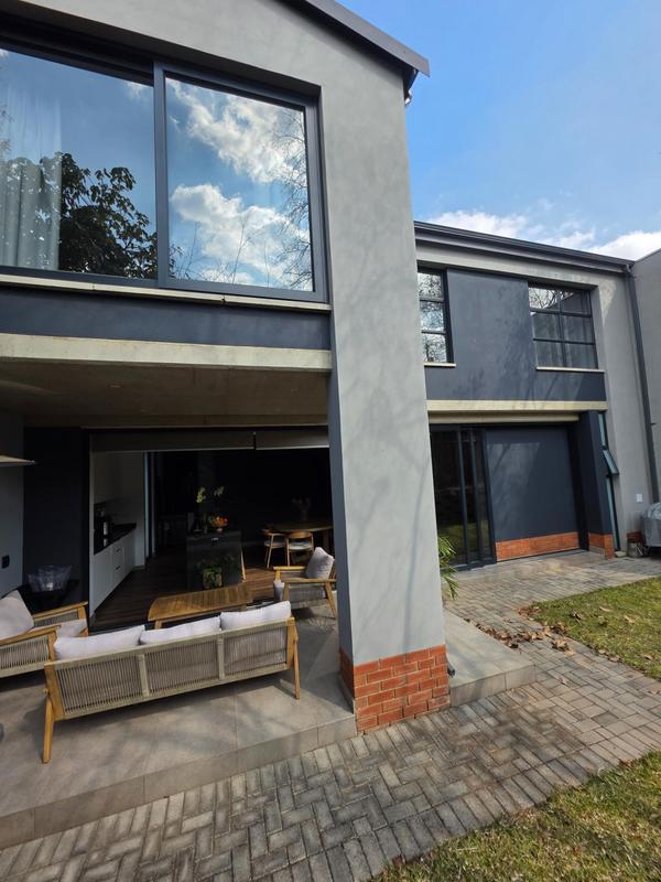 To Let 4 Bedroom Property for Rent in Lynnwood Gauteng