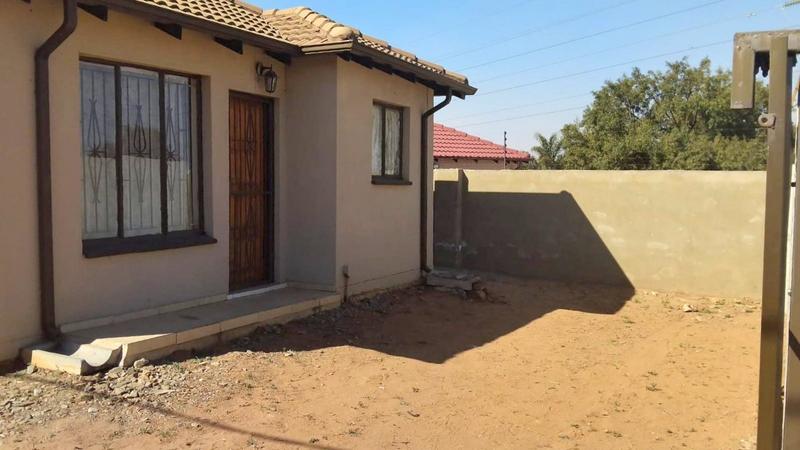 To Let 2 Bedroom Property for Rent in Riverlea Gauteng