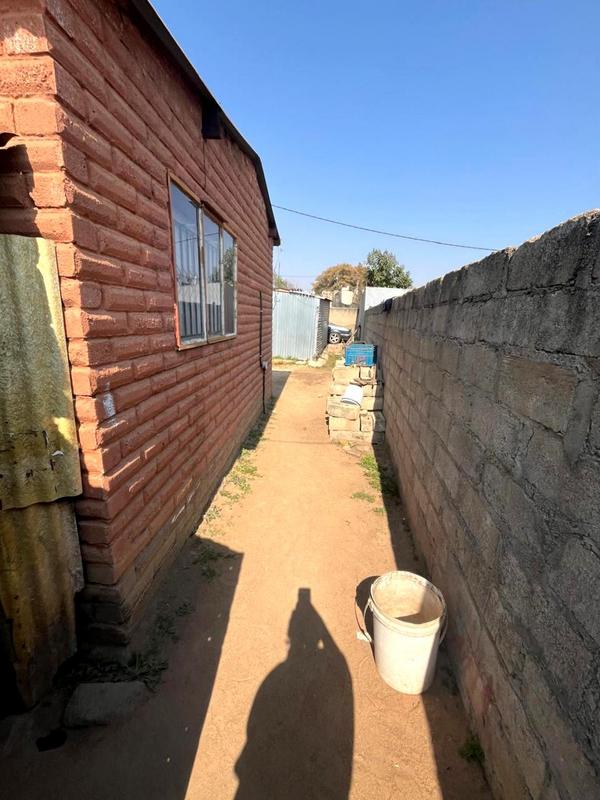 1 Bedroom Property for Sale in Olievenhoutbosch Gauteng
