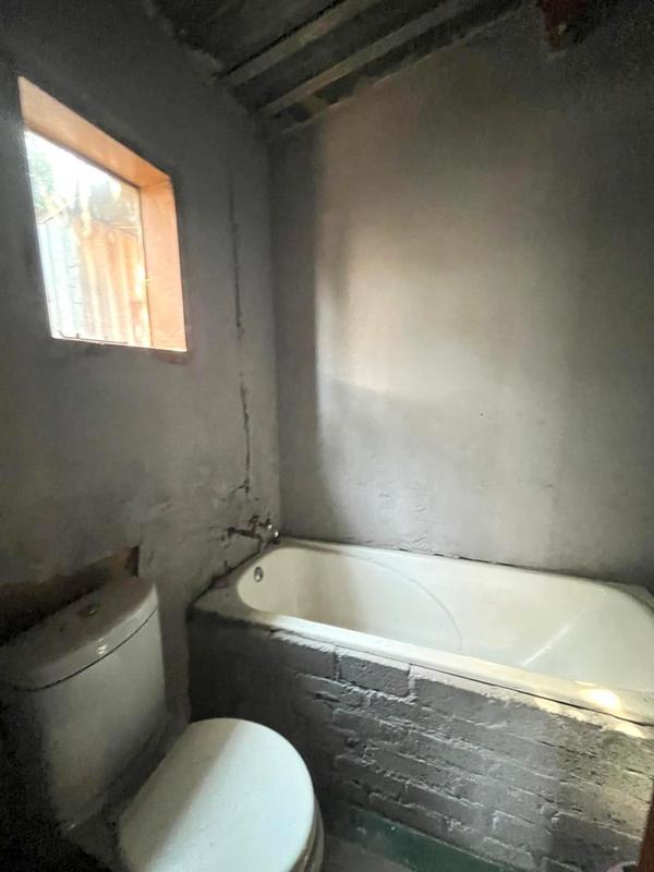 1 Bedroom Property for Sale in Olievenhoutbosch Gauteng
