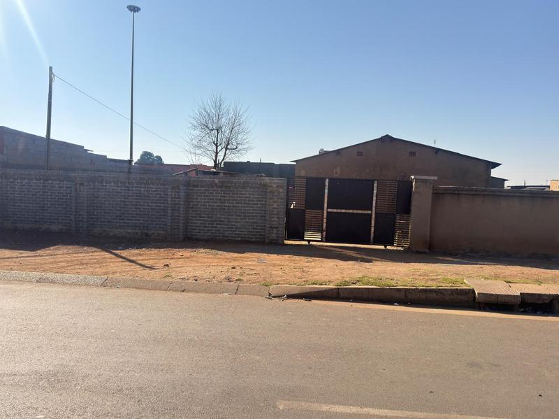 2 Bedroom Property for Sale in Palime Gauteng