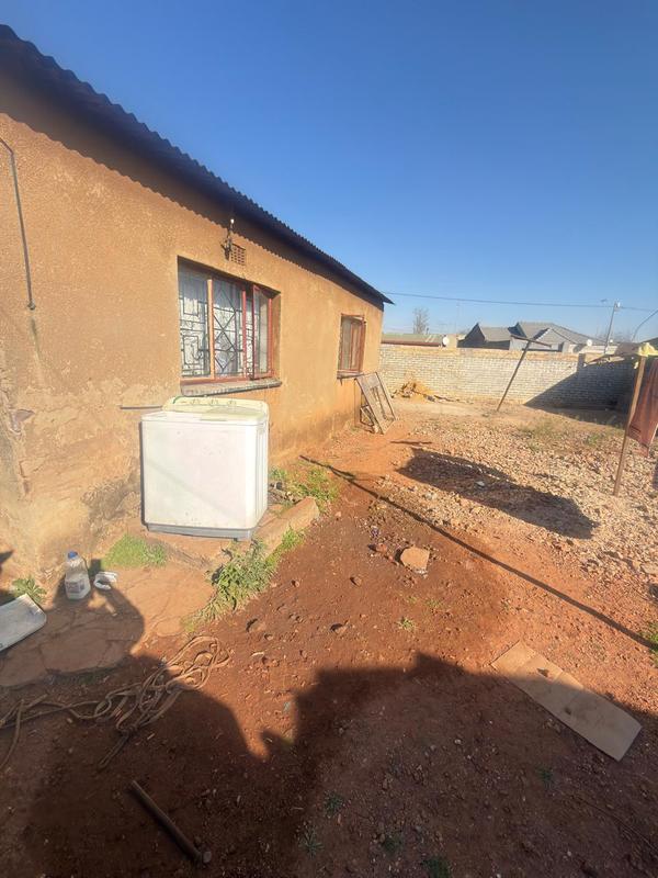 2 Bedroom Property for Sale in Palime Gauteng