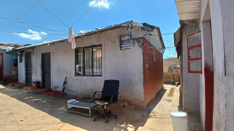 8 Bedroom Property for Sale in Diepsloot Gauteng