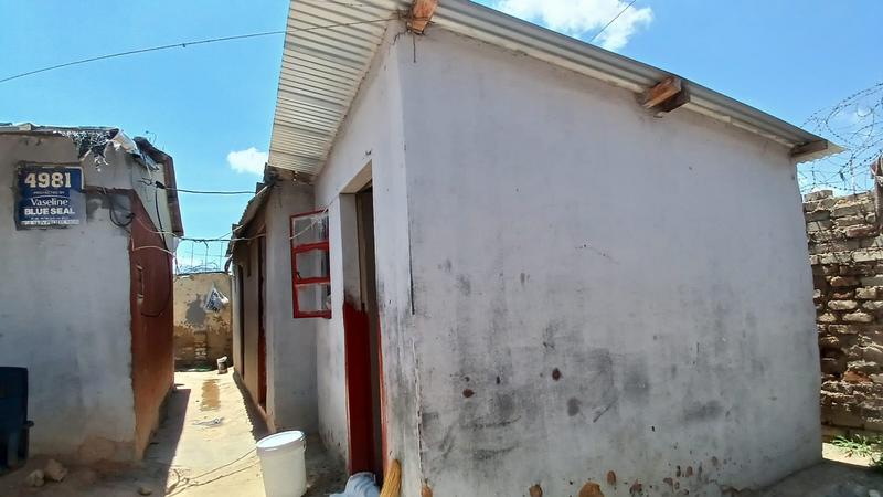 8 Bedroom Property for Sale in Diepsloot Gauteng