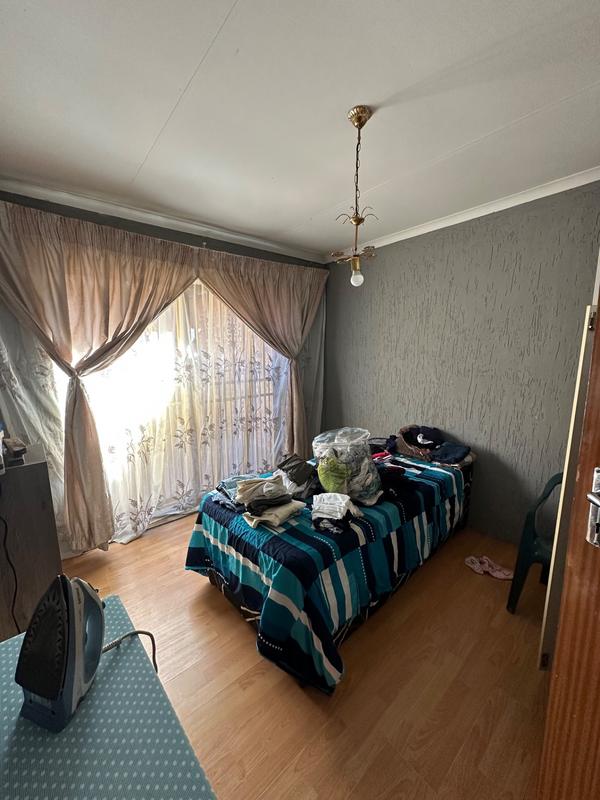 6 Bedroom Property for Sale in Sharon Park Gauteng