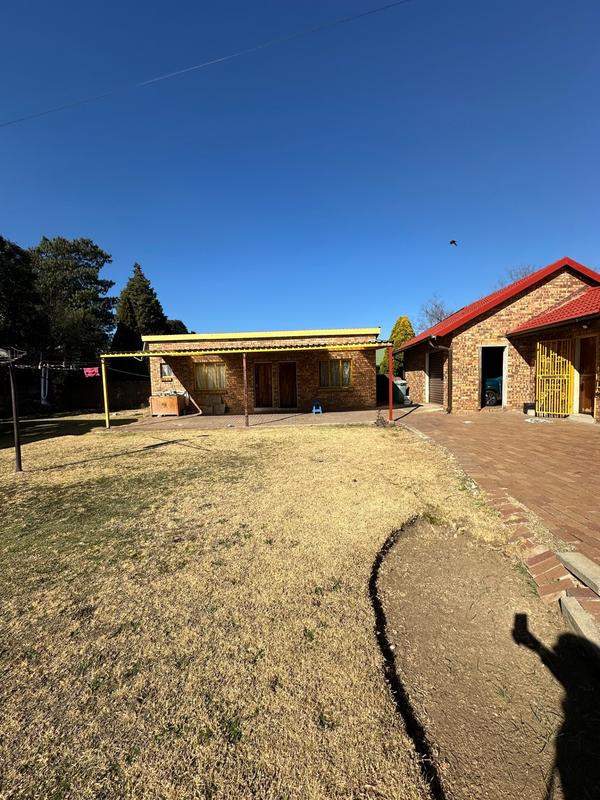 6 Bedroom Property for Sale in Sharon Park Gauteng