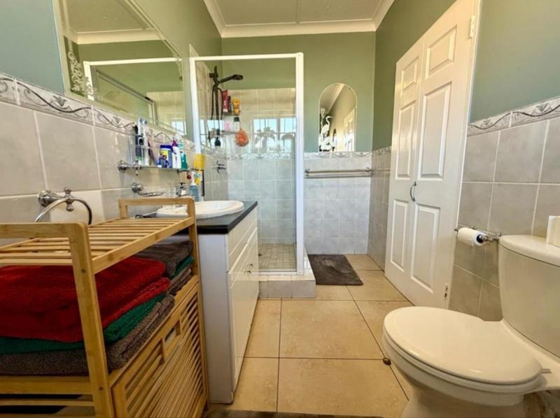 3 Bedroom Property for Sale in Linmeyer Gauteng