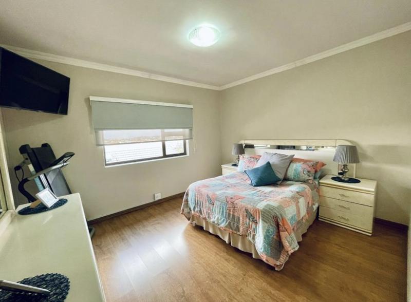 3 Bedroom Property for Sale in Oakdene Gauteng