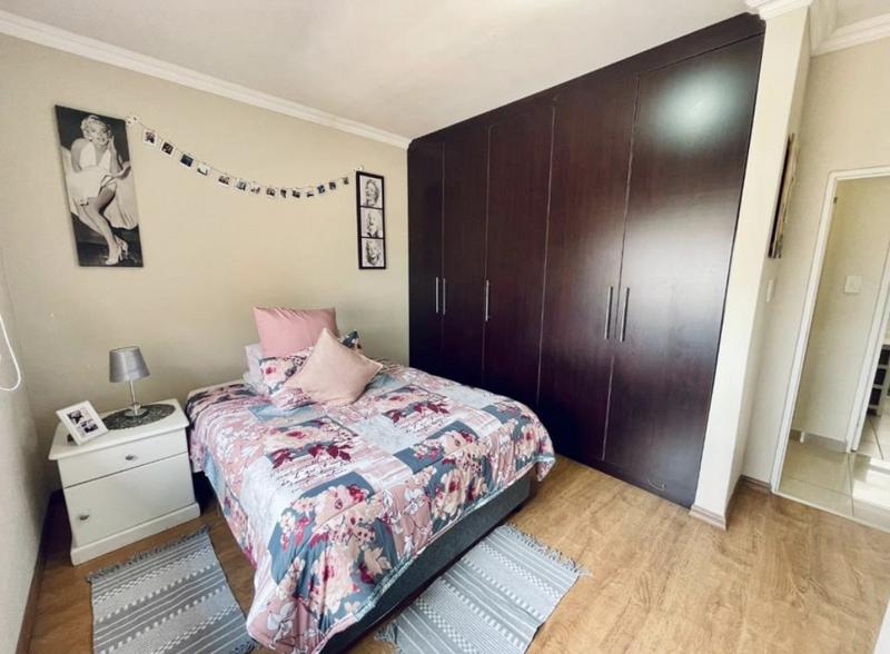 3 Bedroom Property for Sale in Oakdene Gauteng