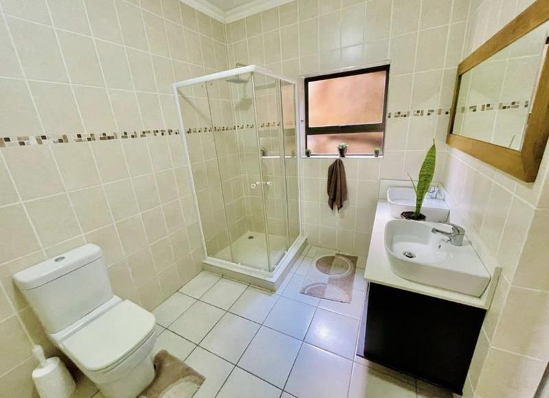 3 Bedroom Property for Sale in Oakdene Gauteng