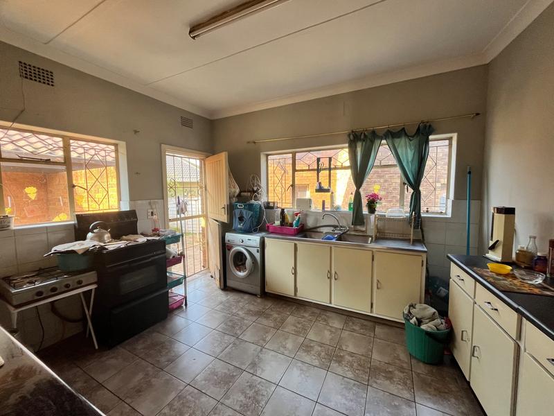 6 Bedroom Property for Sale in Benoni Gauteng