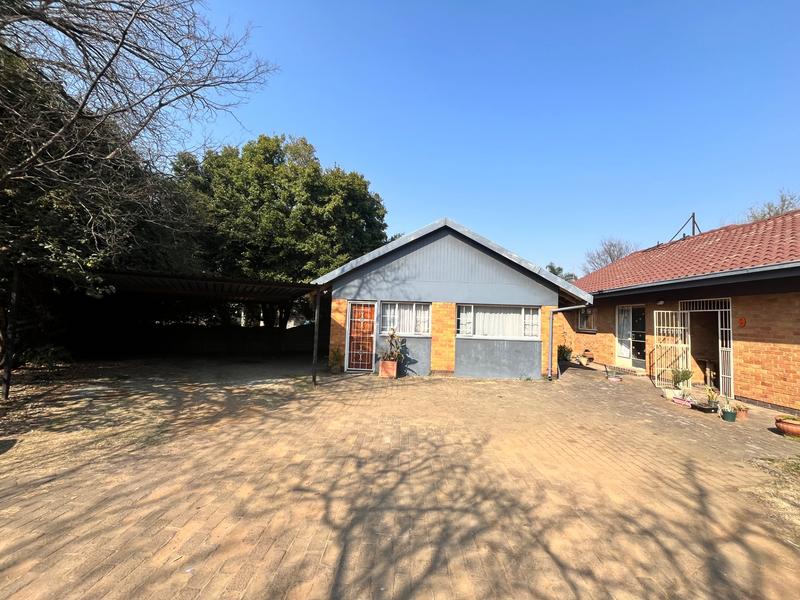 6 Bedroom Property for Sale in Benoni Gauteng