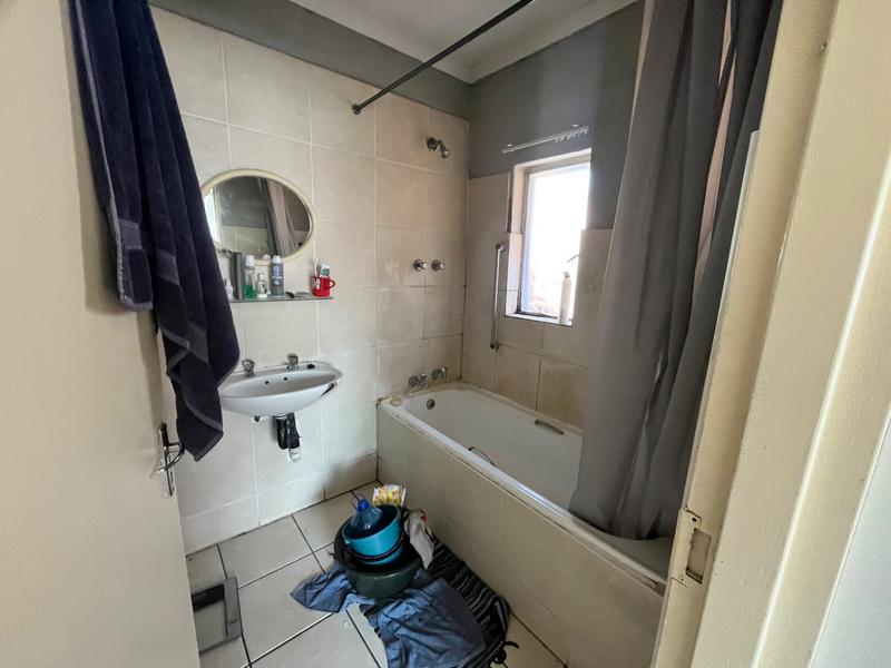 6 Bedroom Property for Sale in Benoni Gauteng