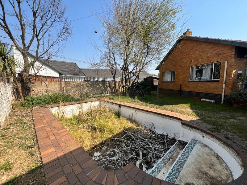 6 Bedroom Property for Sale in Benoni Gauteng