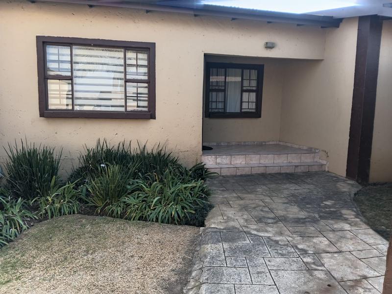 4 Bedroom Property for Sale in Liefde en Vrede Gauteng