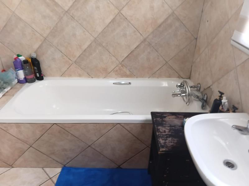 4 Bedroom Property for Sale in Liefde en Vrede Gauteng