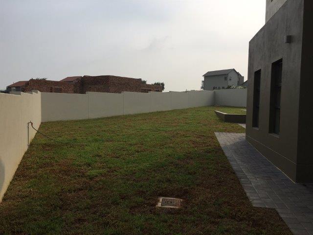 To Let 4 Bedroom Property for Rent in Copperleaf Estate Gauteng