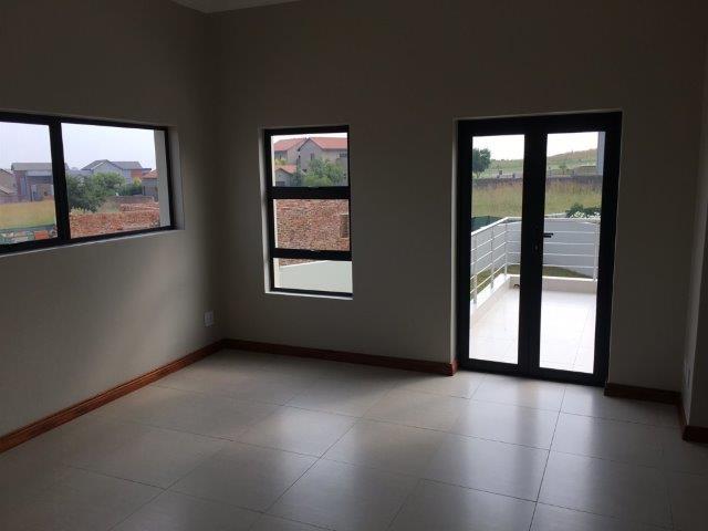 To Let 4 Bedroom Property for Rent in Copperleaf Estate Gauteng