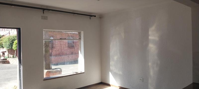 To Let 1 Bedroom Property for Rent in Eastleigh Ridge Gauteng