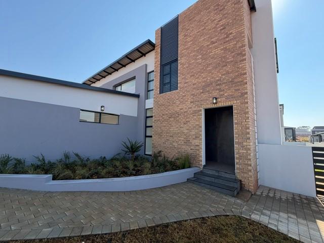 4 Bedroom Property for Sale in Fountainbrook Estate Gauteng