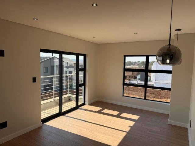 4 Bedroom Property for Sale in Fountainbrook Estate Gauteng