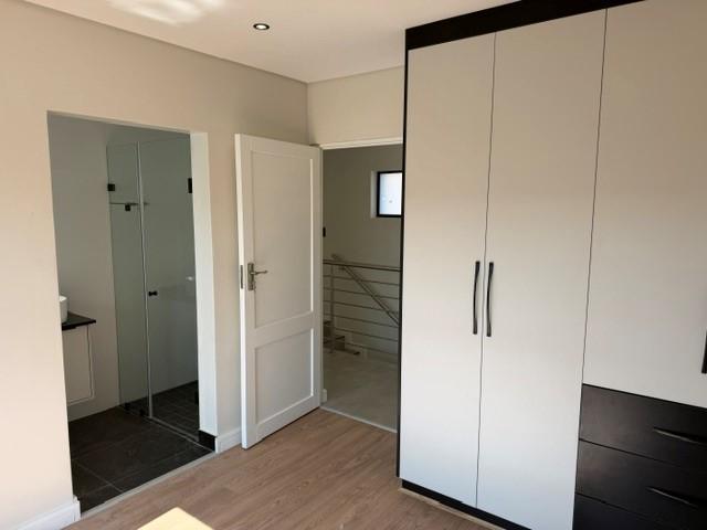 4 Bedroom Property for Sale in Fountainbrook Estate Gauteng