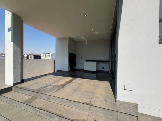 4 Bedroom Property for Sale in Fountainbrook Estate Gauteng