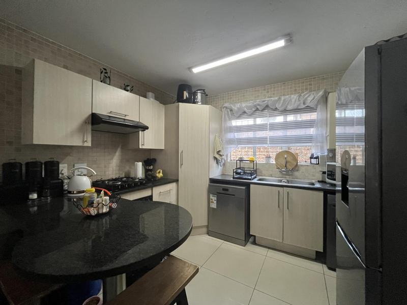 To Let 3 Bedroom Property for Rent in Pomona Gauteng