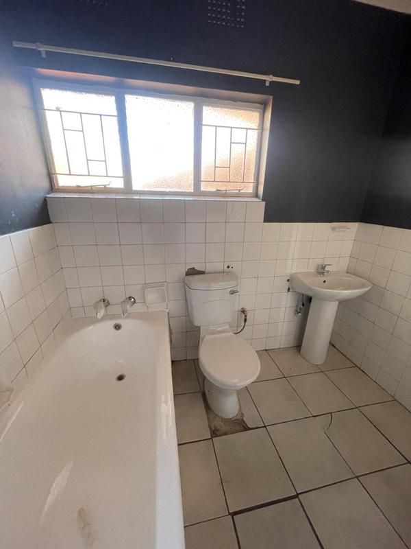 To Let 2 Bedroom Property for Rent in Witpoortjie Gauteng