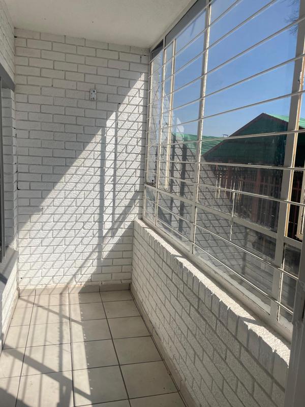 To Let 2 Bedroom Property for Rent in Witpoortjie Gauteng