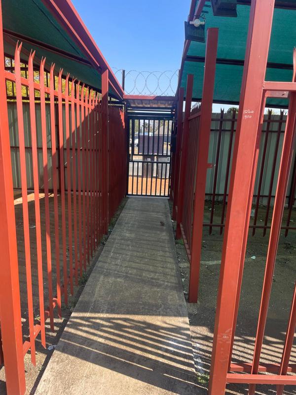 To Let 2 Bedroom Property for Rent in Witpoortjie Gauteng