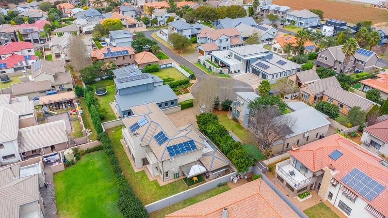 4 Bedroom Property for Sale in Raslouw Glen Gauteng