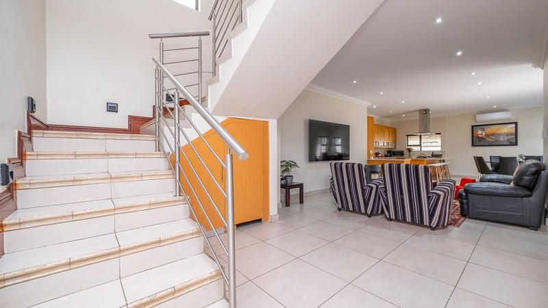 4 Bedroom Property for Sale in Raslouw Glen Gauteng