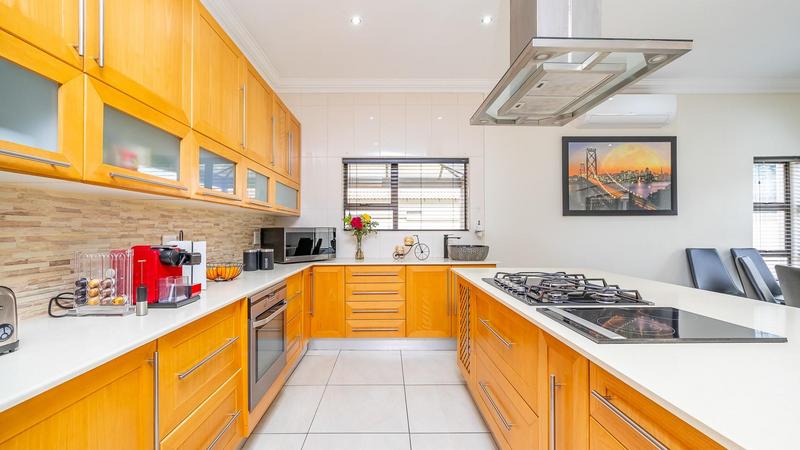 4 Bedroom Property for Sale in Raslouw Glen Gauteng