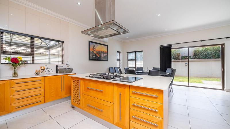 4 Bedroom Property for Sale in Raslouw Glen Gauteng