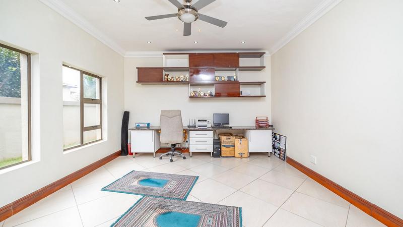 4 Bedroom Property for Sale in Raslouw Glen Gauteng