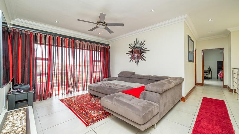 4 Bedroom Property for Sale in Raslouw Glen Gauteng